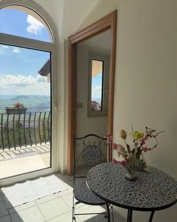 La Finestra Sul Castello Apartamento *